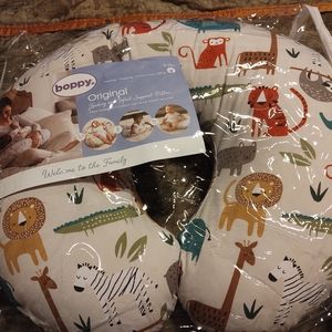 Boppy pillow